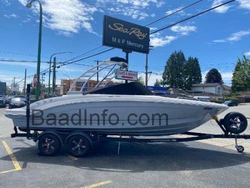 Chaparral 230 SSI anmeldelser og tekniske specifikationer